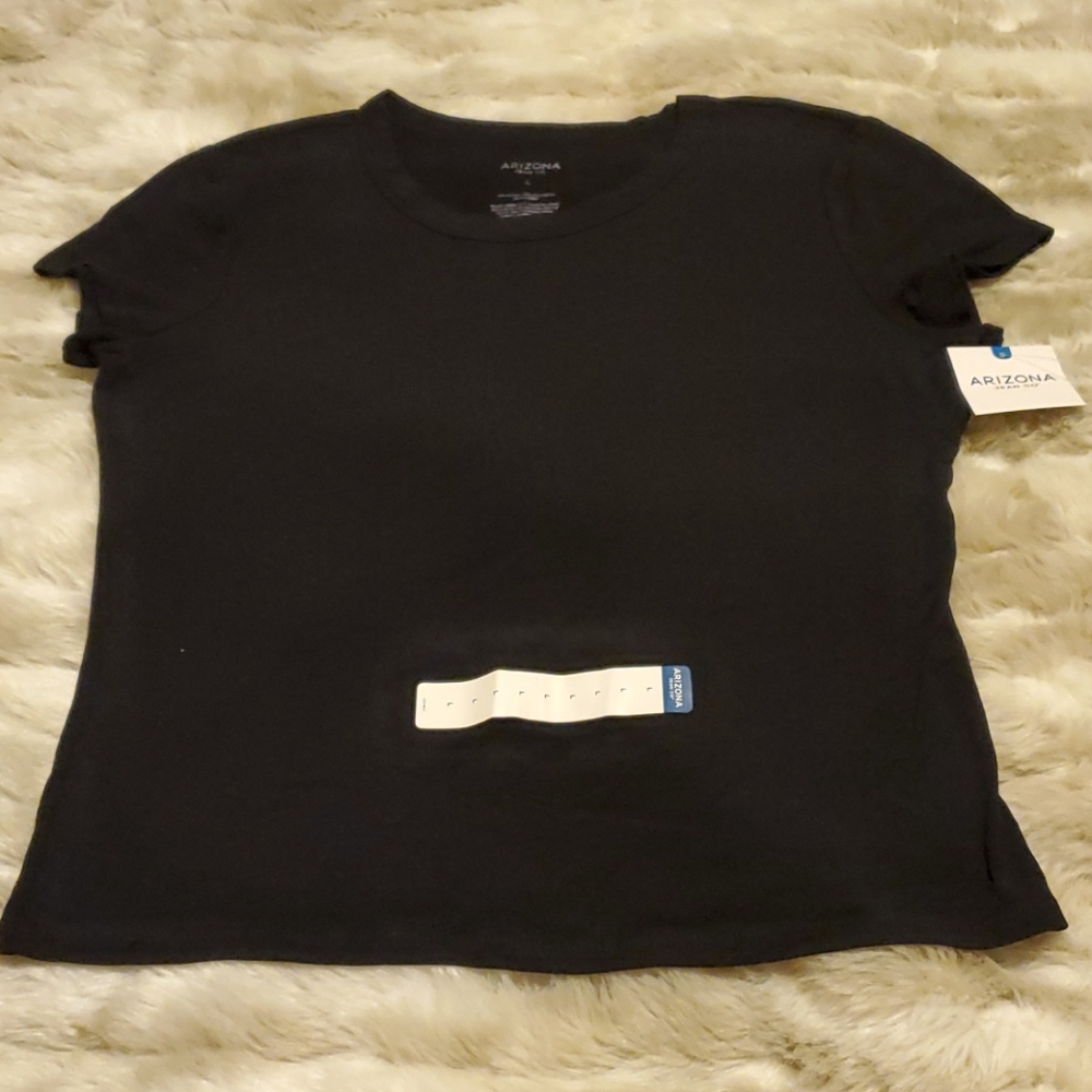 New black boat neck T-shirt
